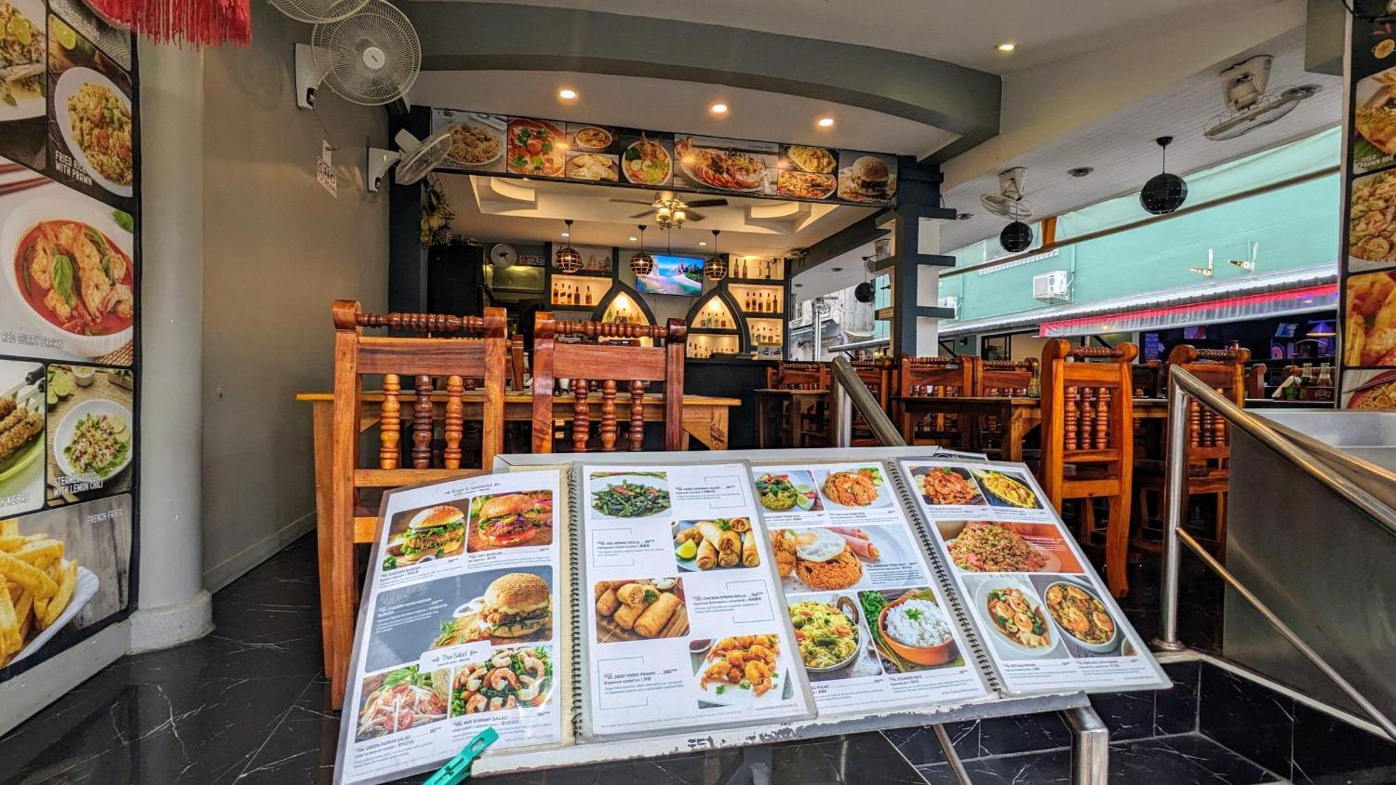 Heaven House Restro & Bar Hotel Patong Exterior photo
