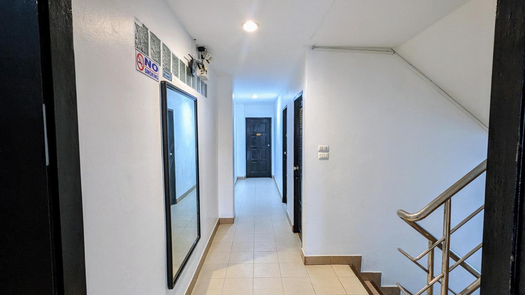 Heaven House Restro & Bar Hotel Patong Exterior photo